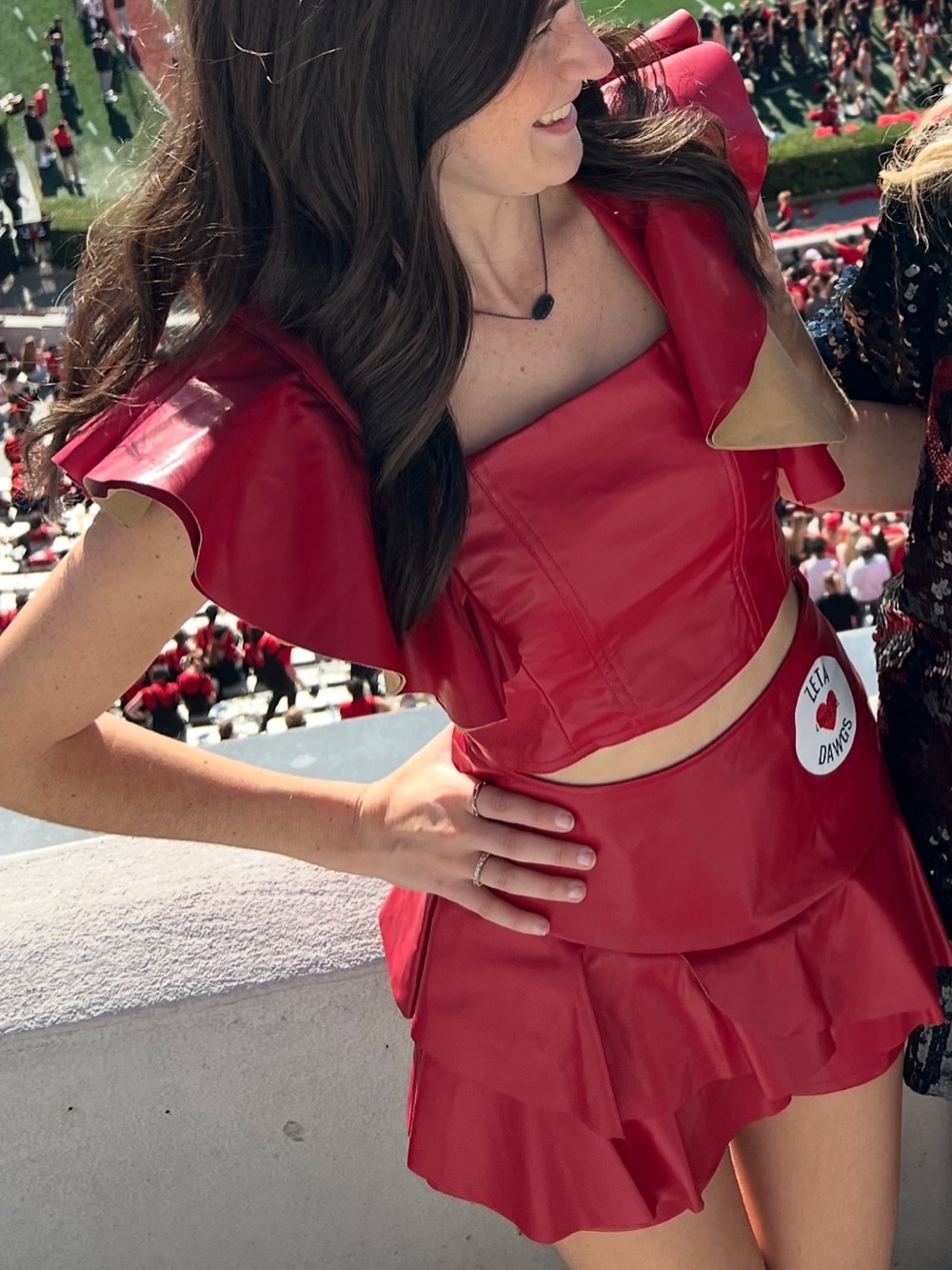 Red Set - Picture 3 of 3
